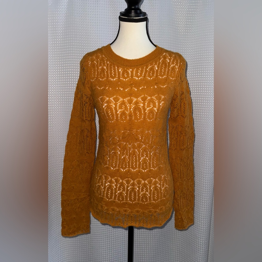 GUESS Women’s knitted alpaca wool blend sweater size medium NWT‎
